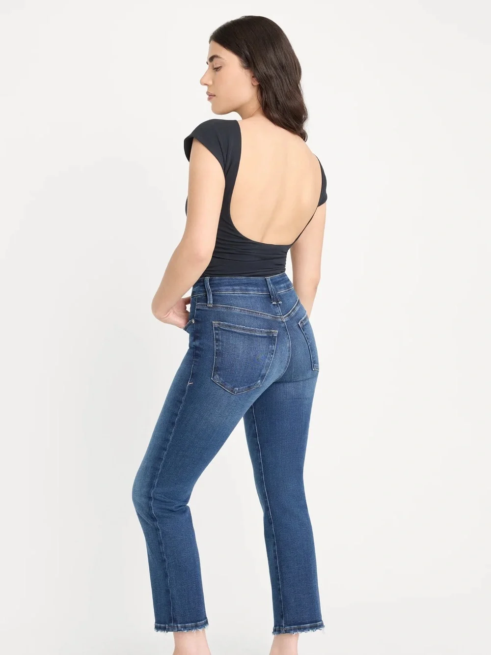 NWT Good American Good Petite Straight Jeans - Size 6-12